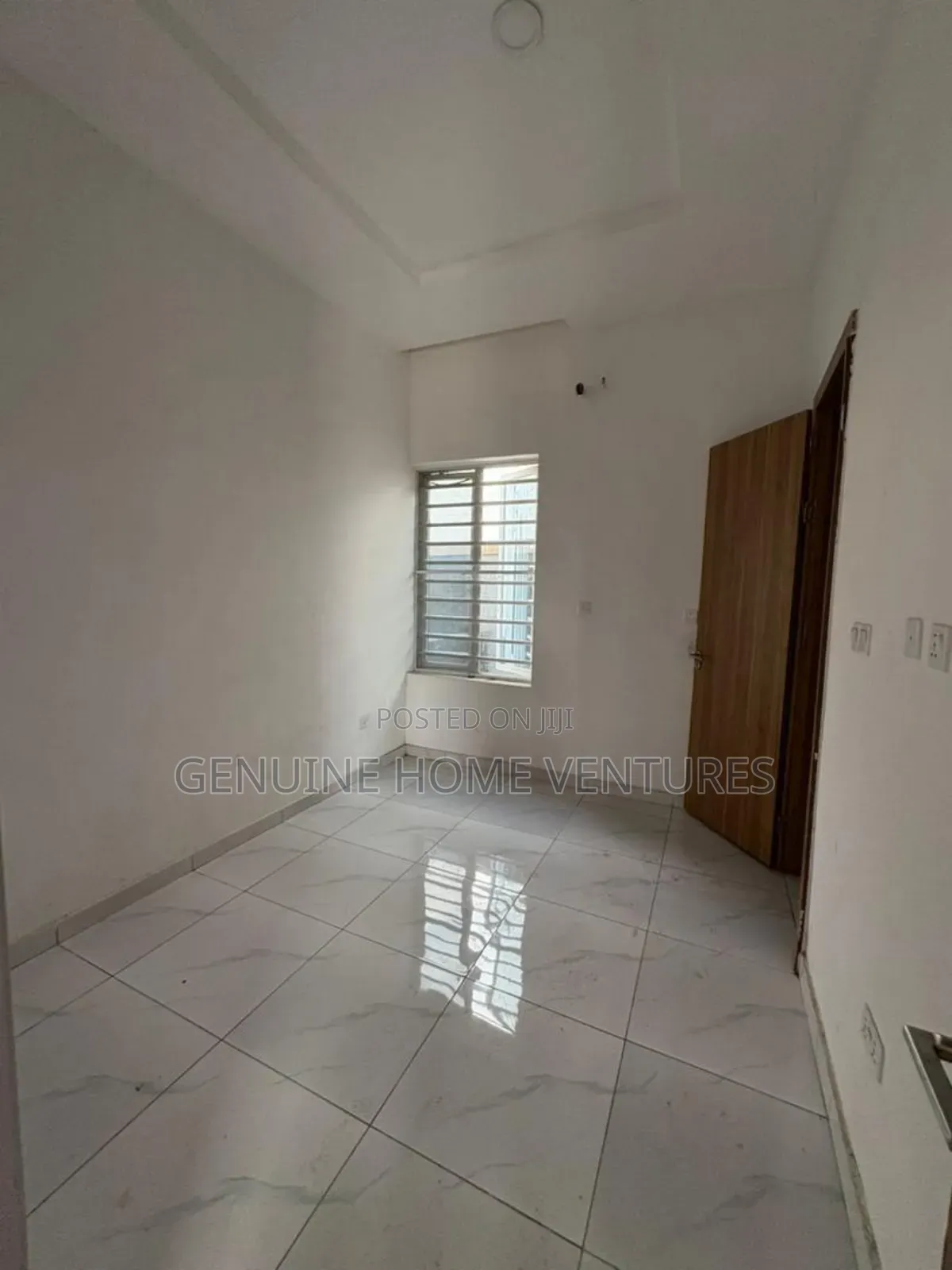 4bdrm Duplex in Ikota for sale