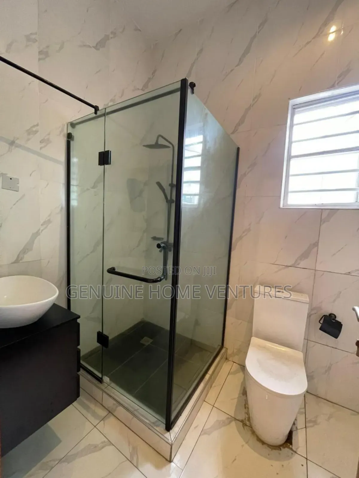 4bdrm Duplex in Agungi for sale