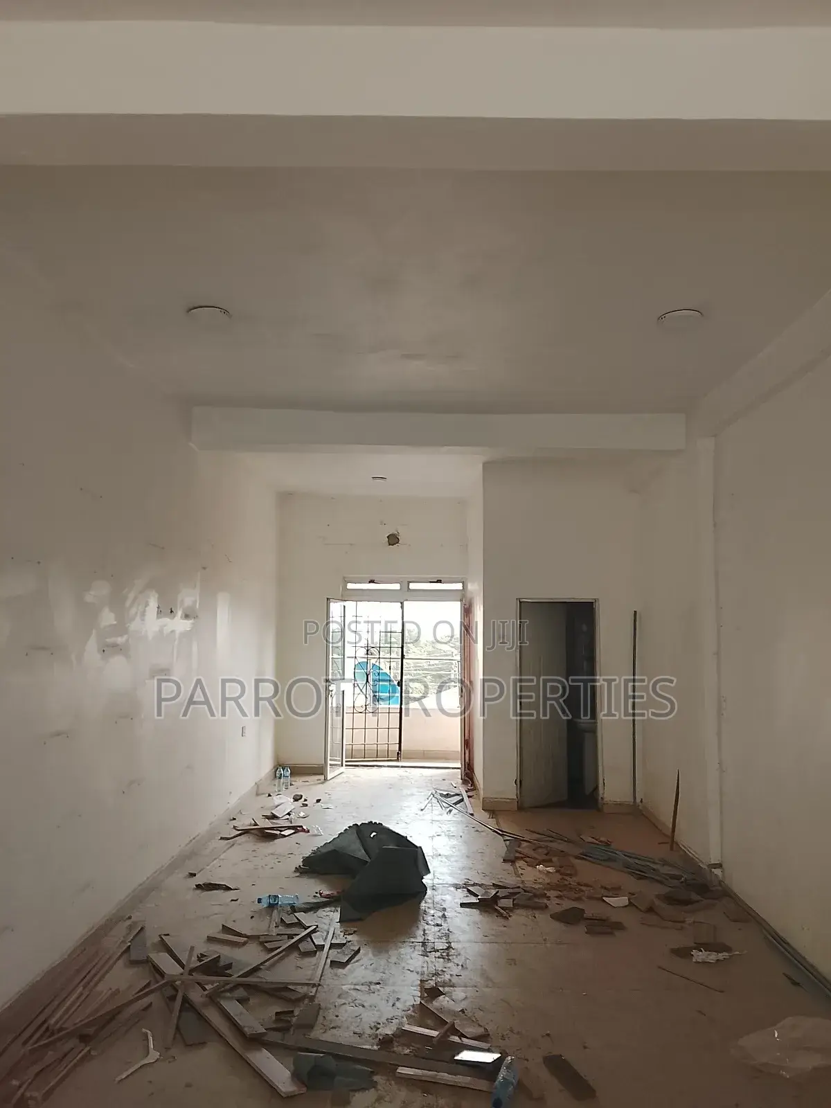 Shop / Office Space for Sale