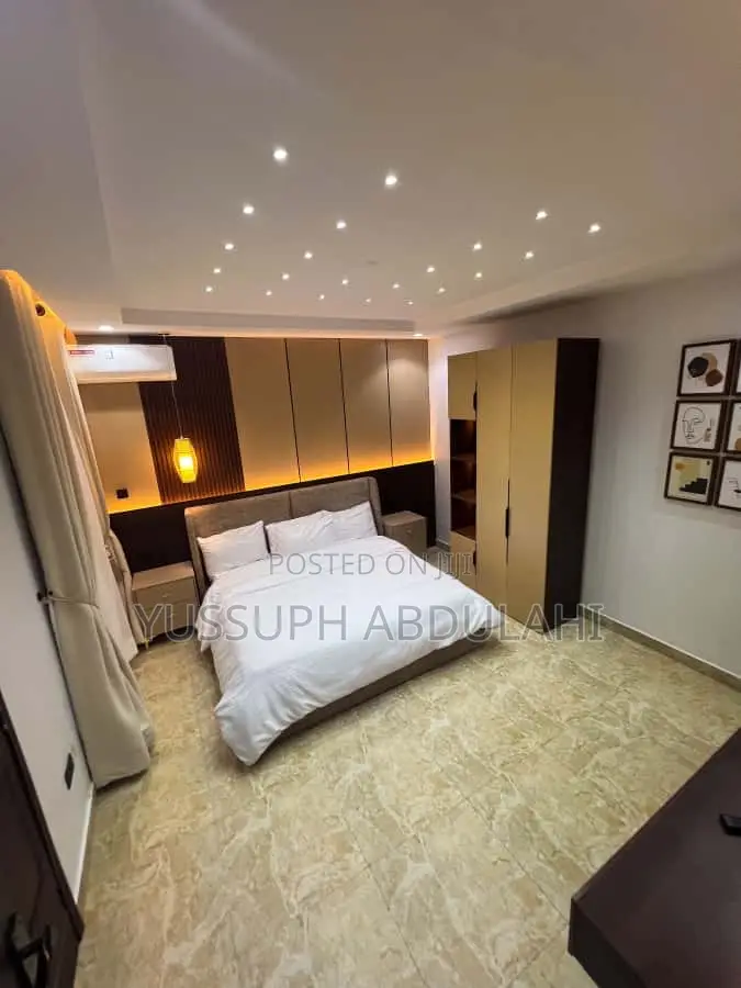 3 Bedrooms Maryland Ikeja