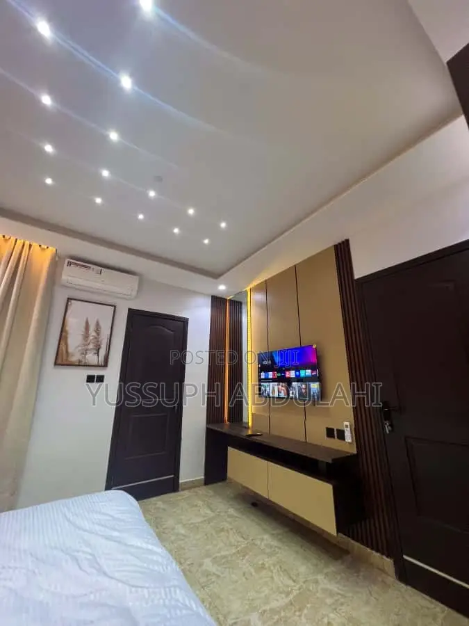 3 Bedrooms Maryland Ikeja
