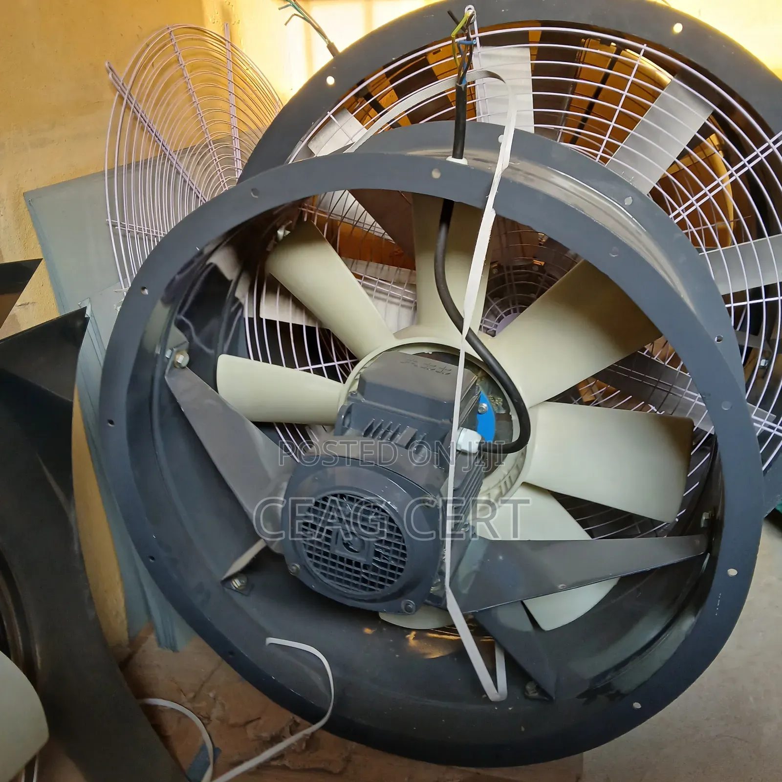 30" Extractor Fan