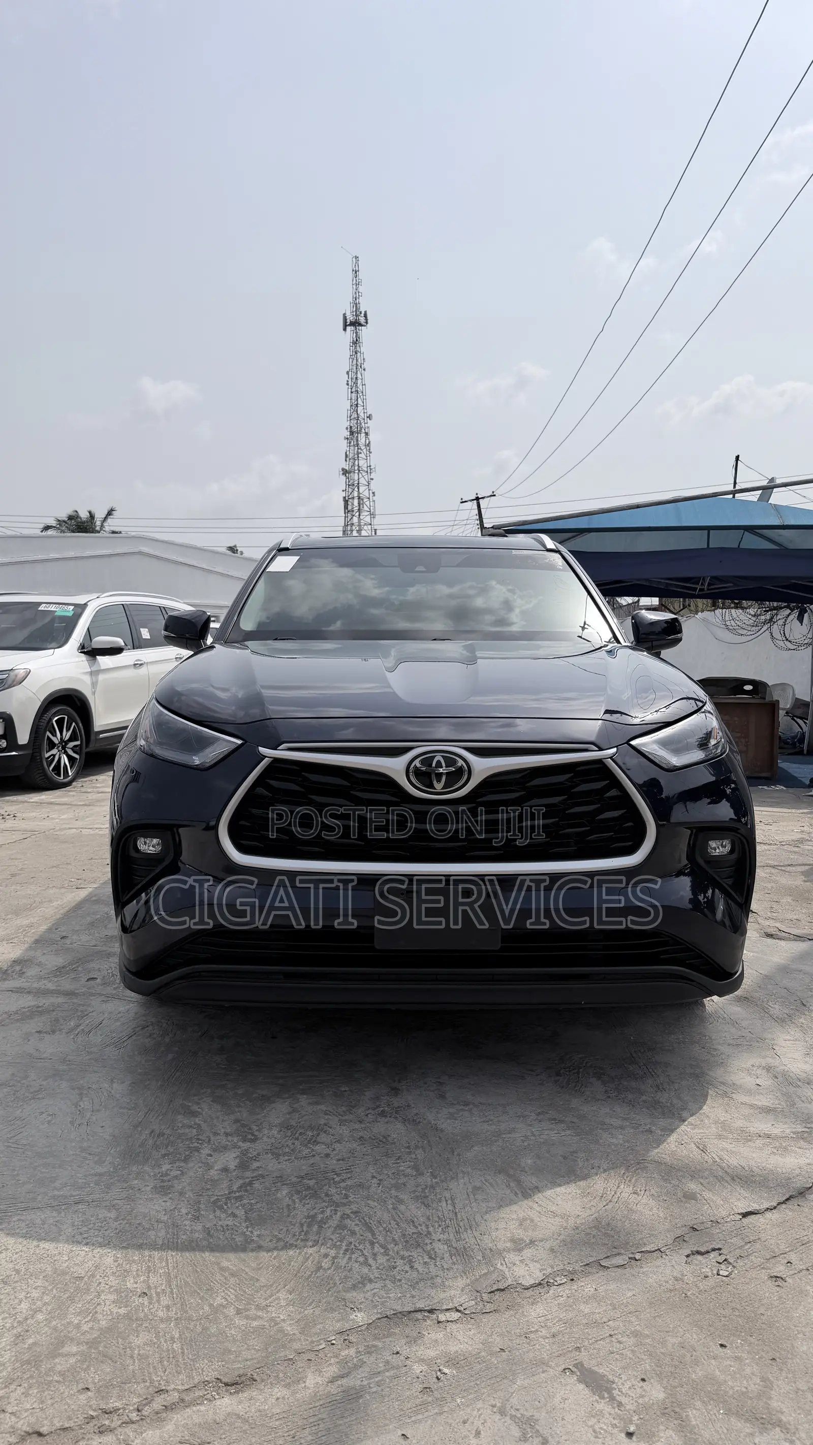 Toyota Highlander XLE 2022 Blue