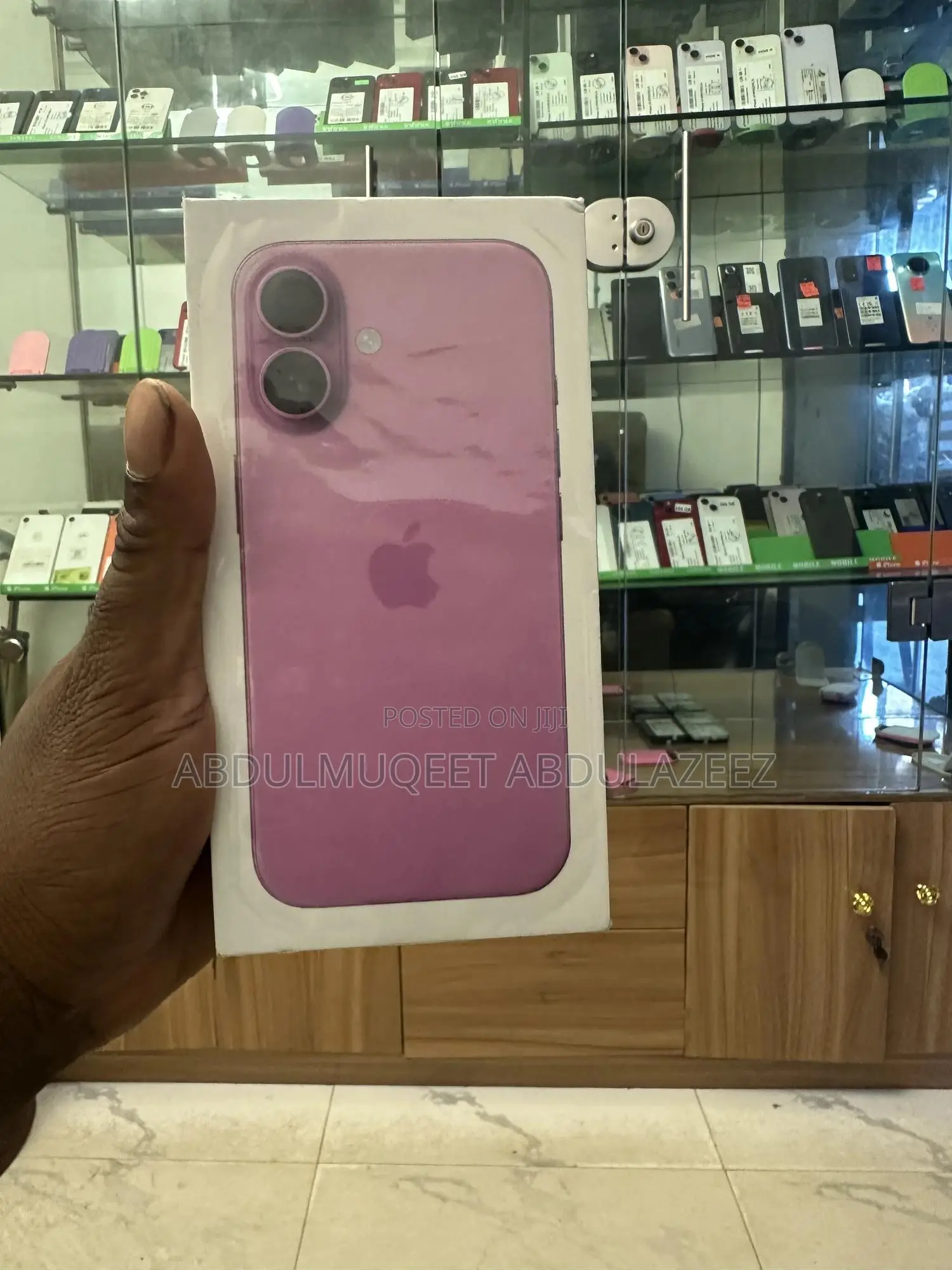 New Apple iPhone 16 128 GB Pink