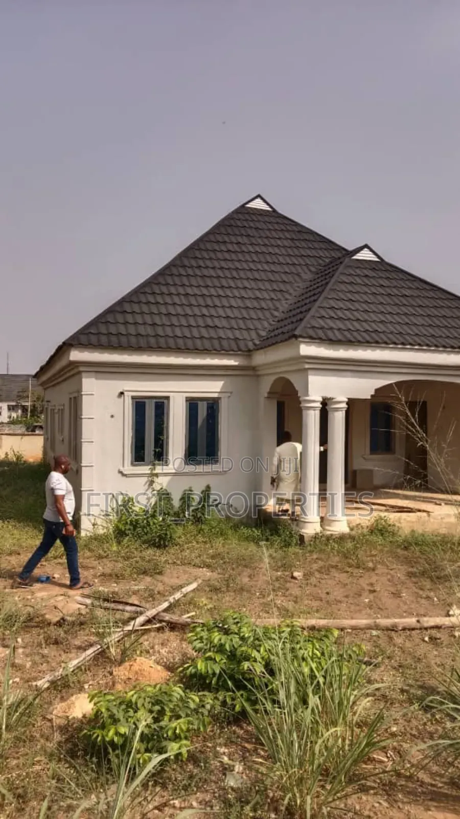 3bdrm Bungalow in Viesta Estate Elebu, Akala Express for sale