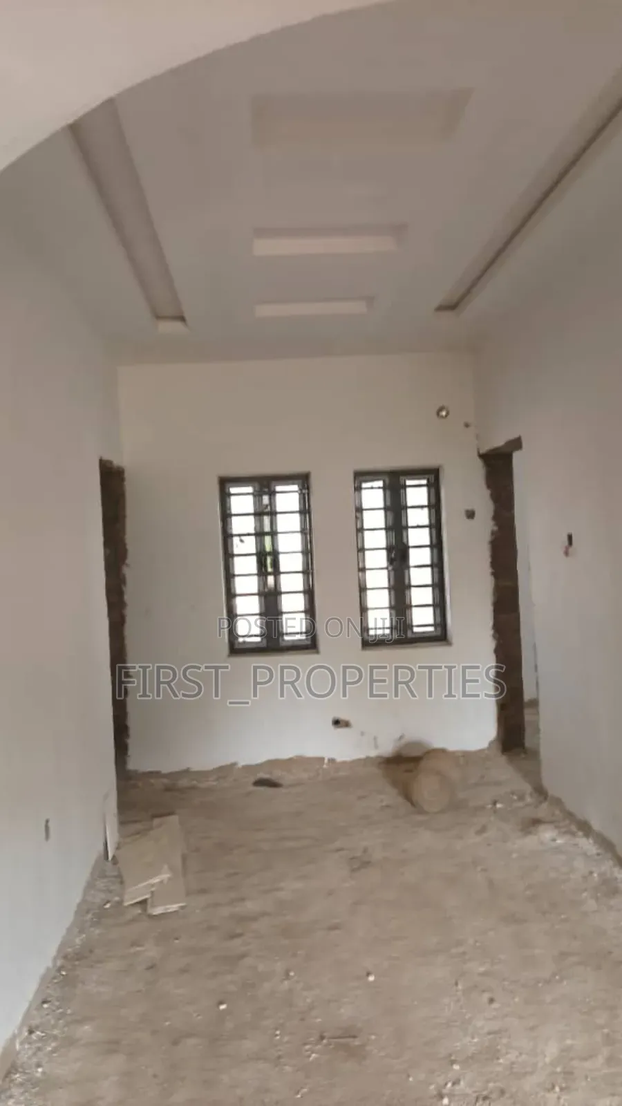 3bdrm Bungalow in Viesta Estate Elebu, Akala Express for sale