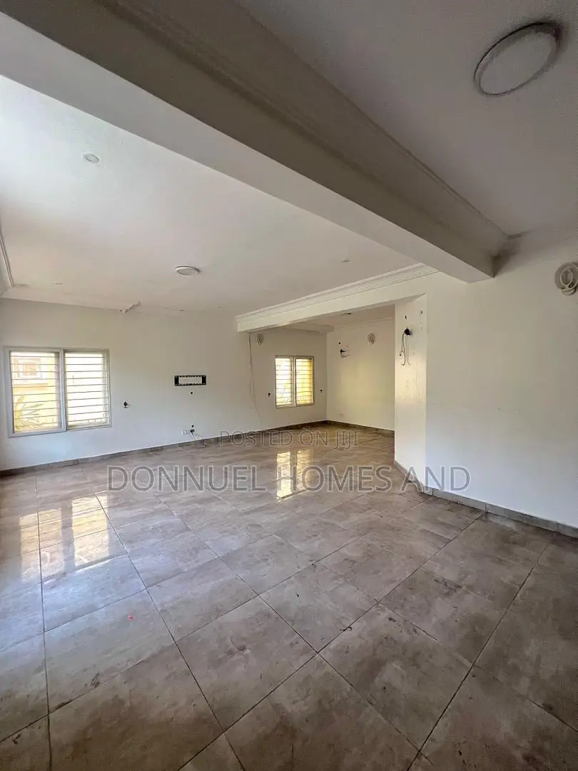 6bdrm Duplex in Osapa london for sale