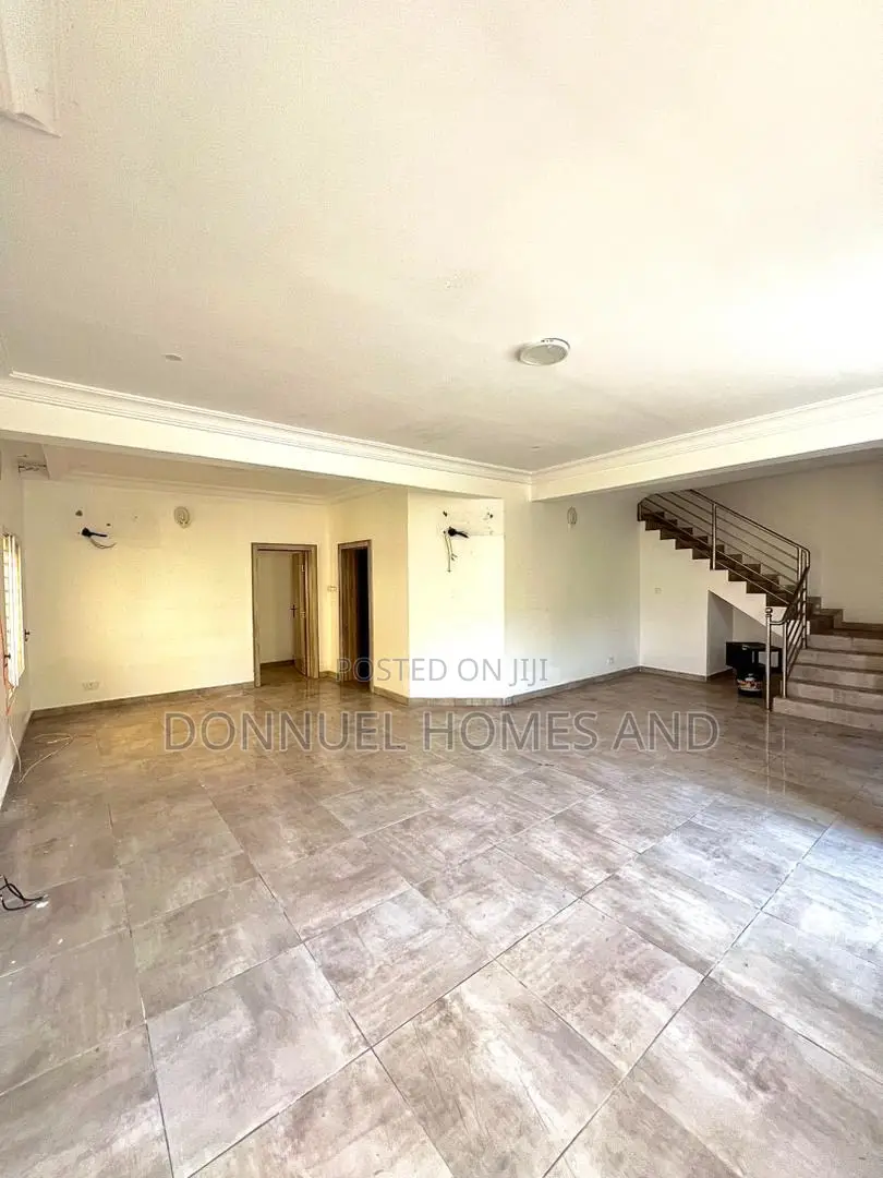 6bdrm Duplex in Osapa london for sale