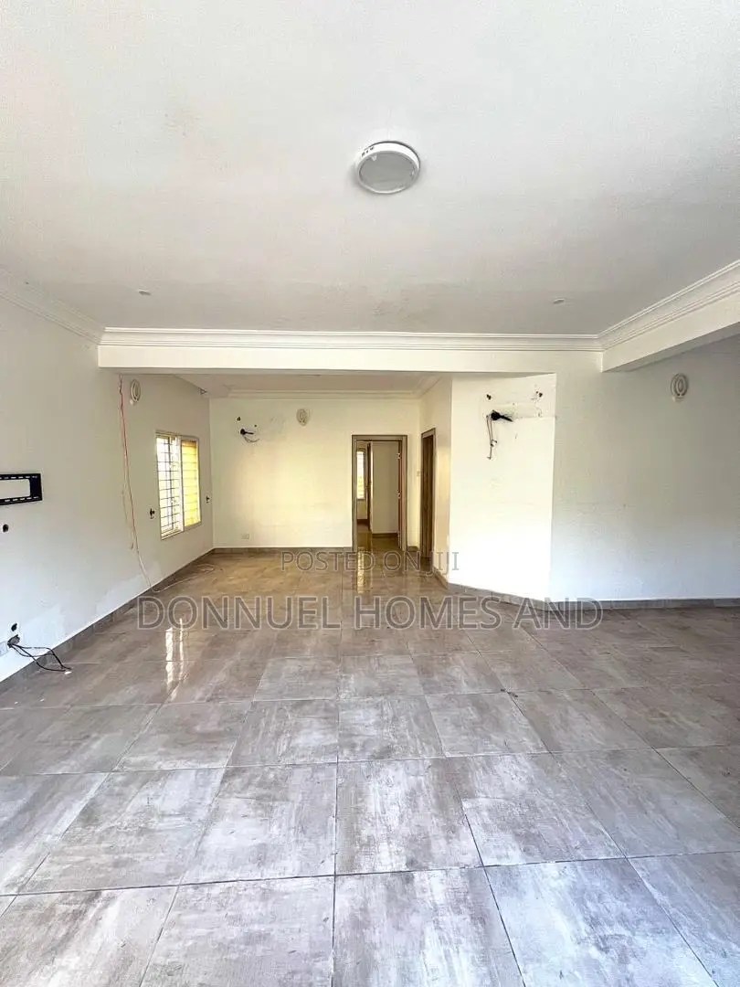 6bdrm Duplex in Osapa london for sale