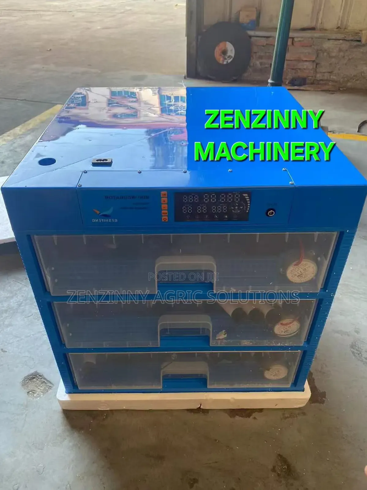 192 Egg Incubator (Dual Power)