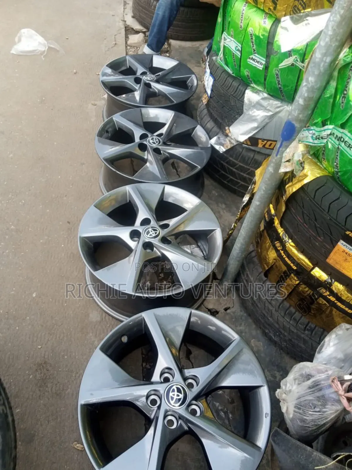 18inch Toyota Camry Rim.