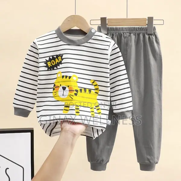 2-Piece Pajamas Set With Long-Sleeve Top and Pants for Boys and Girls