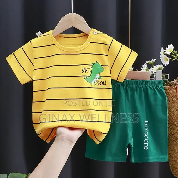 2-Piece Baby Clothing Set With T-Shirt and Shorts (3-9 Months)