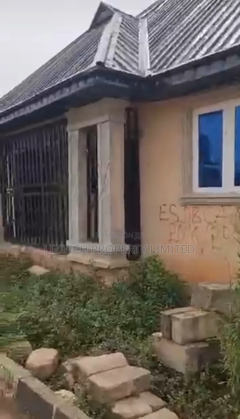 2bdrm Block of Flats in Benin City for sale
