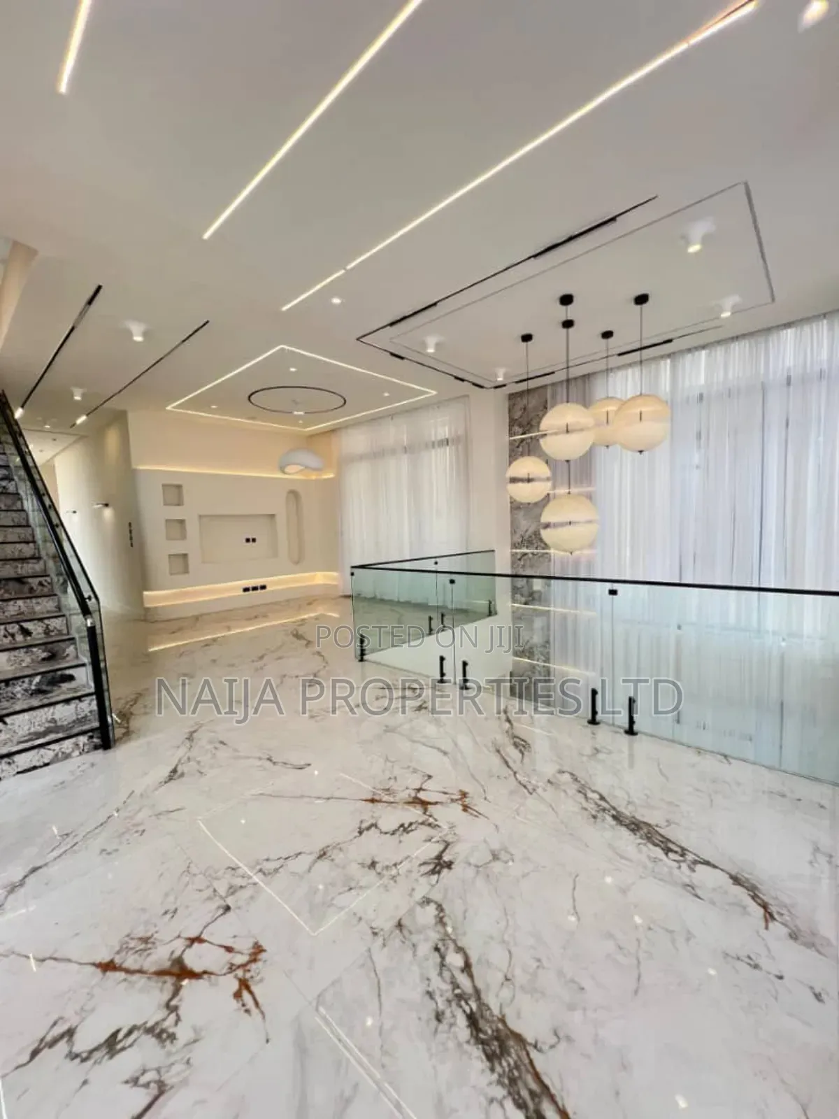 5bdrm Duplex in Lekki Phase 1 for sale