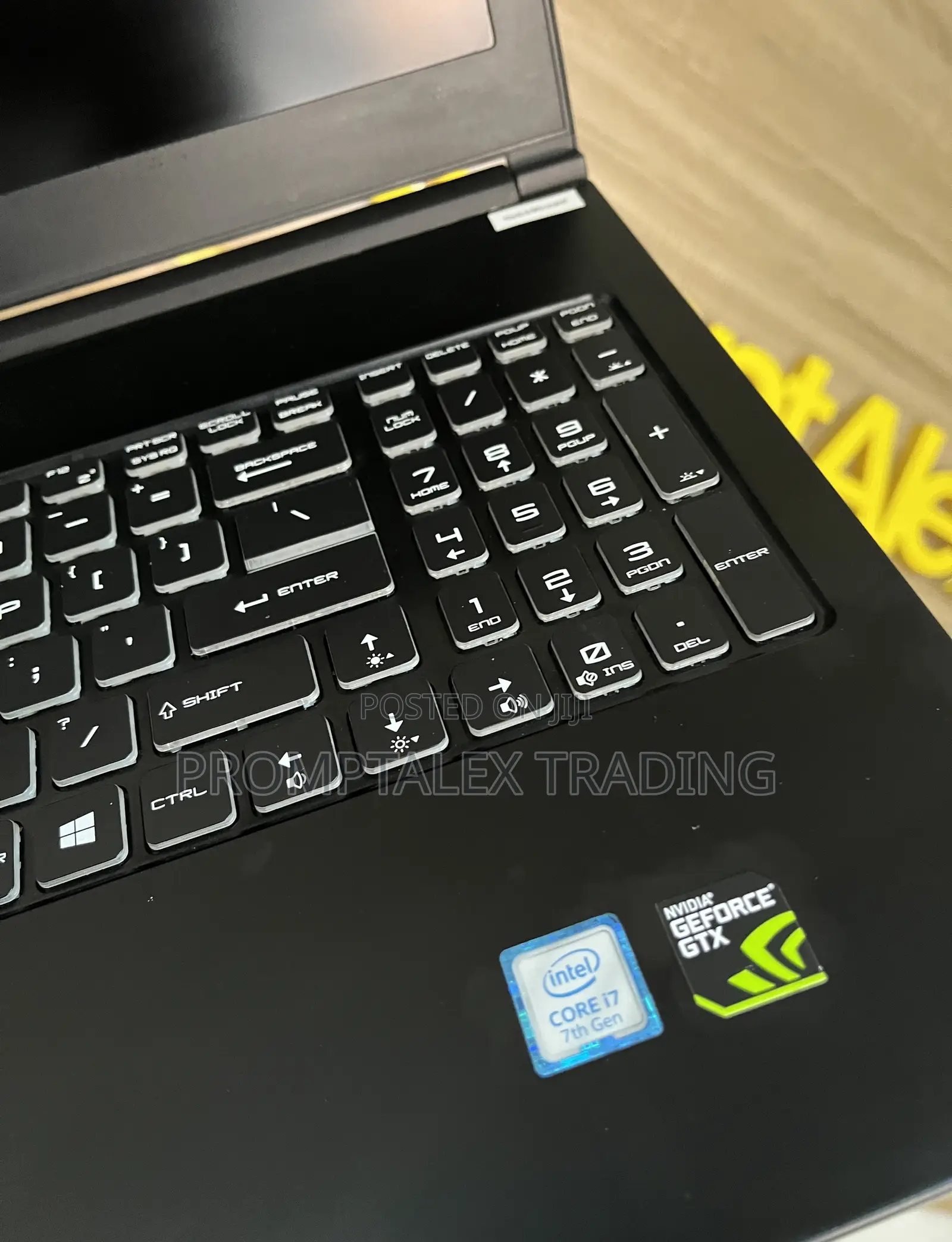 Laptop MSI GS63VR 7RF Stealth Pro 32GB Intel Core I7 SSD 512GB