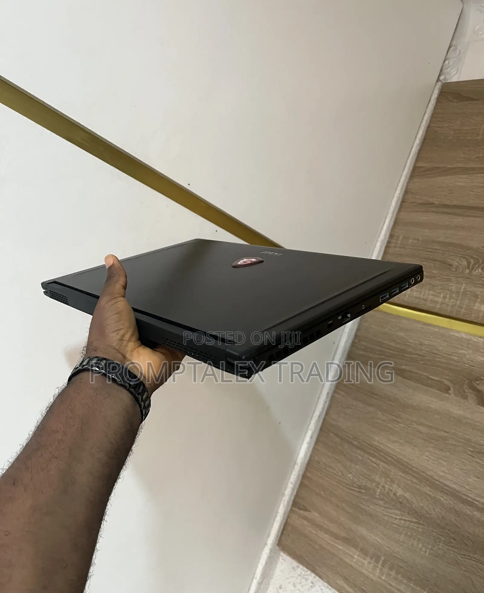 Laptop MSI GS63VR 7RF Stealth Pro 32GB Intel Core I7 SSD 512GB