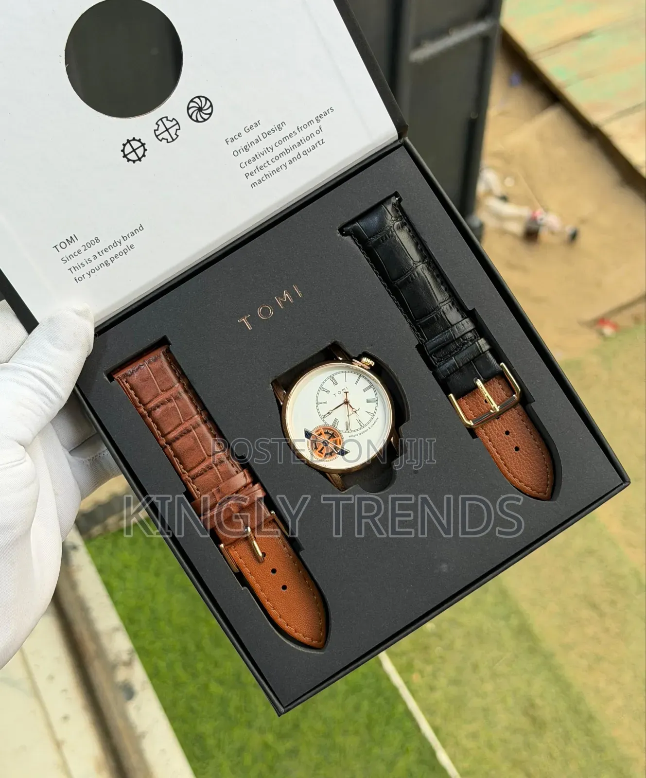 Tomi Leather Watch 2 Straps