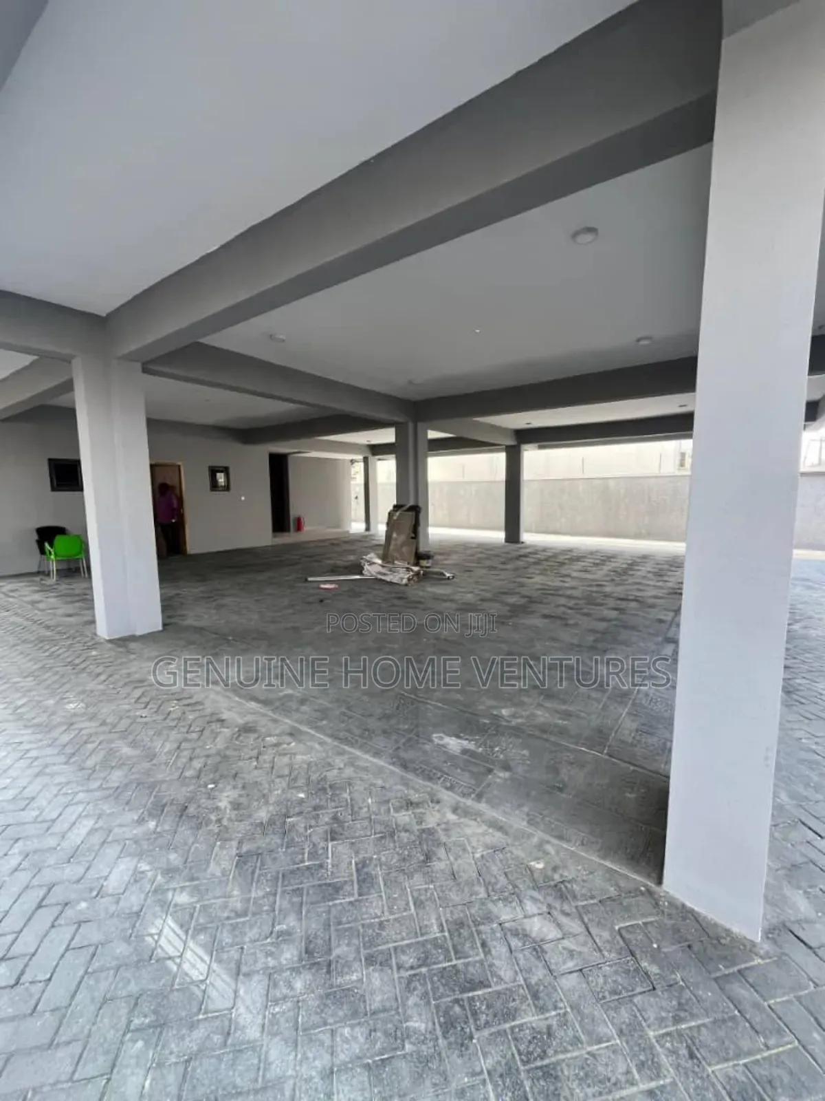2bdrm Block of Flats in Ikate for sale