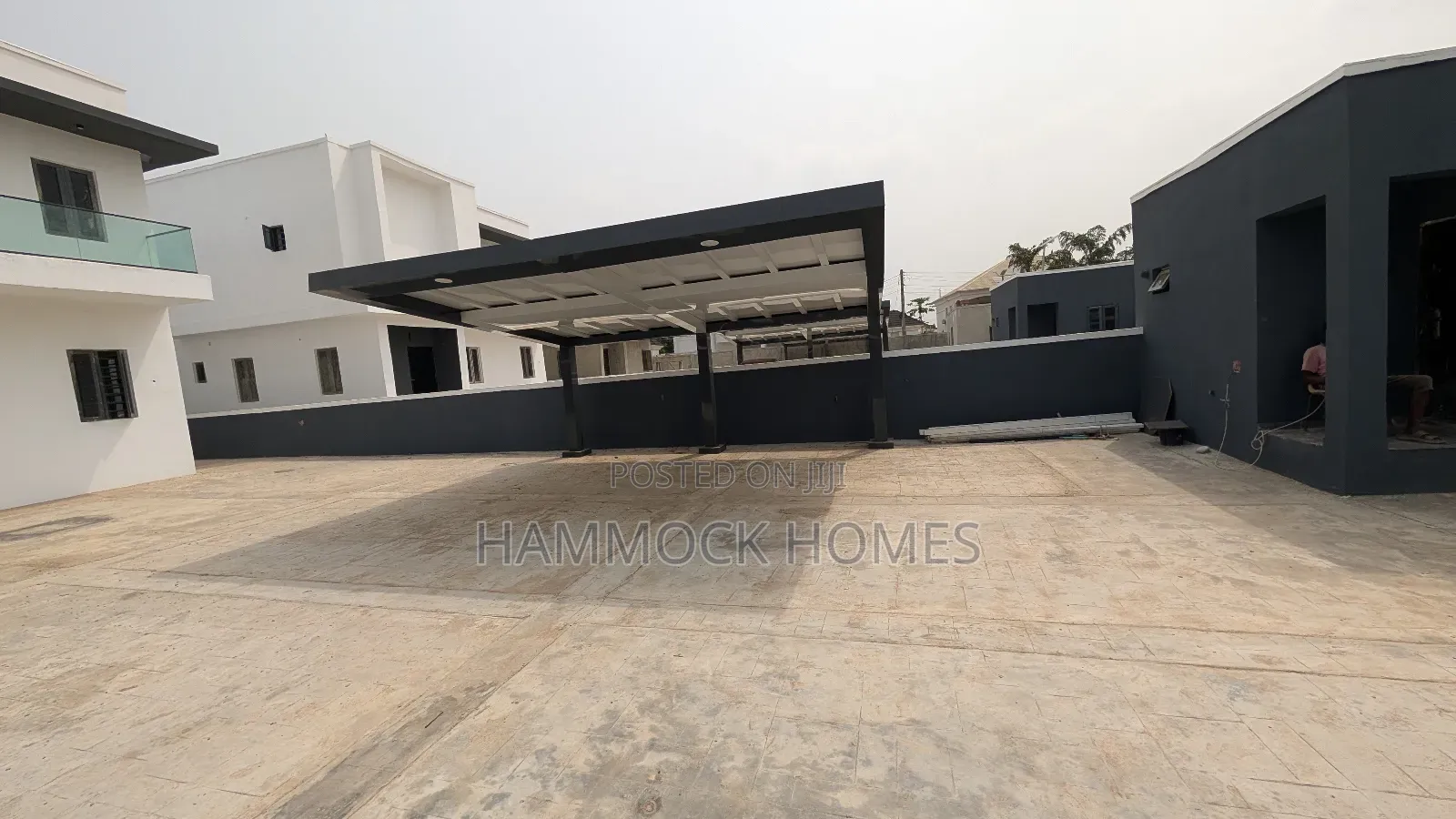 5bdrm Penthouse in Engineer Lere Adigun, Basorun for sale