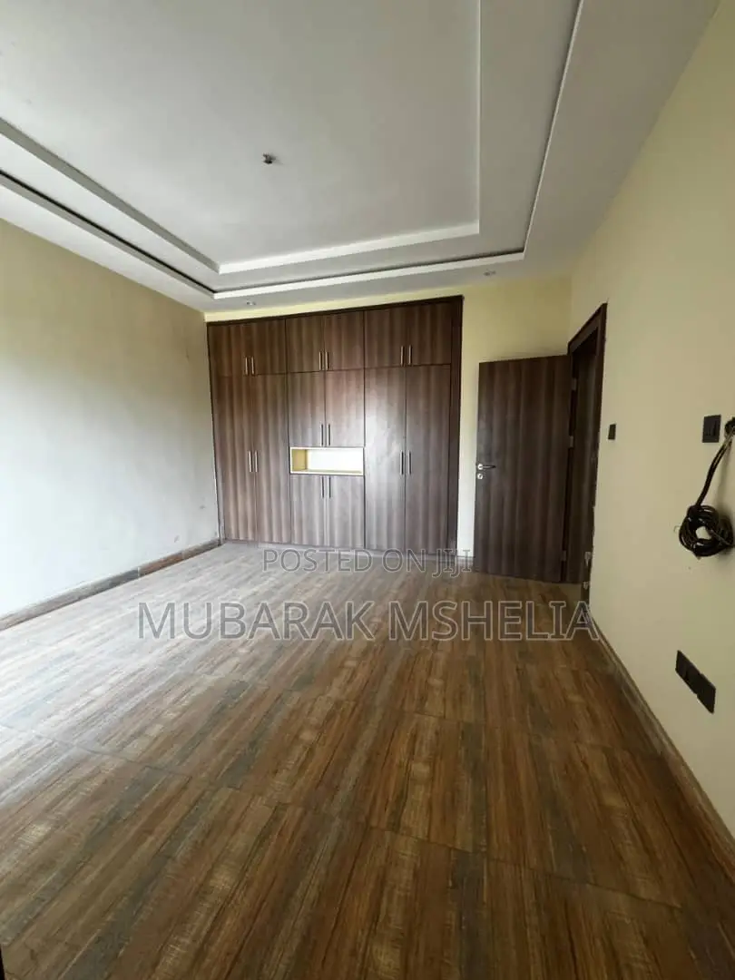 2bdrm Maisonette in Kubwa for sale