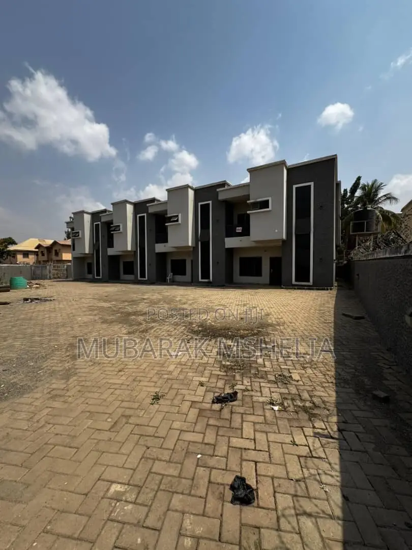 2bdrm Maisonette in Kubwa for sale