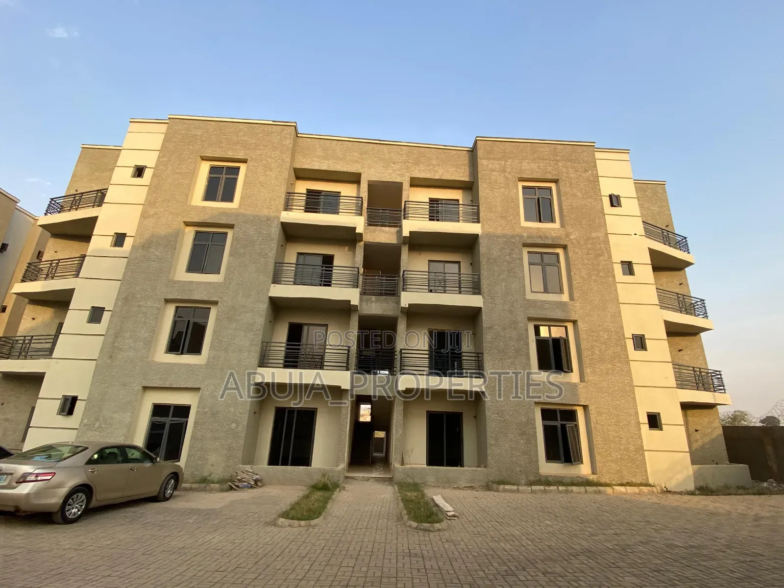 3bdrm Apartment in In A Secured Estate, Idu for sale