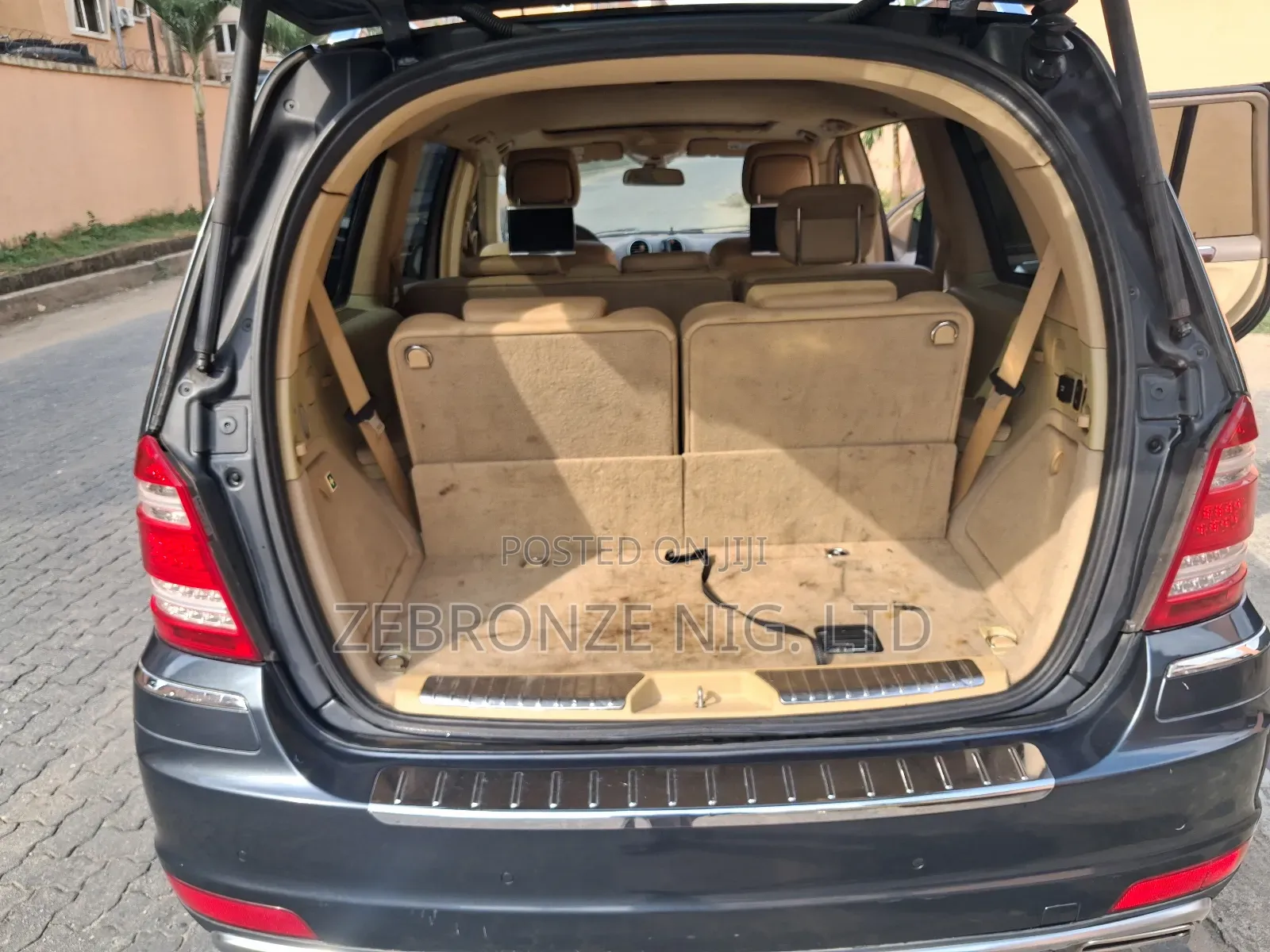 Mercedes-Benz GL-Class GL 450 2010 Gray