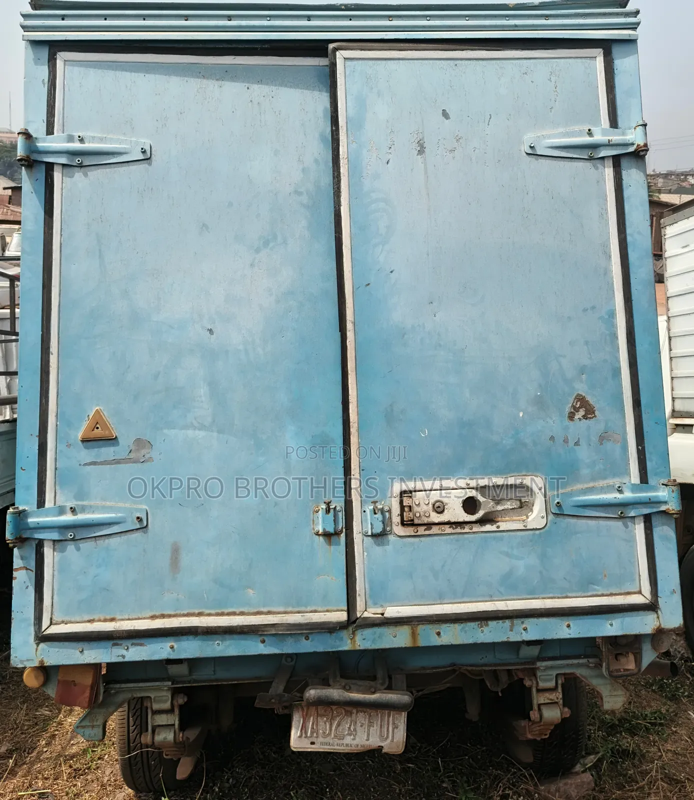 Peugeot 404 1980 Blue
