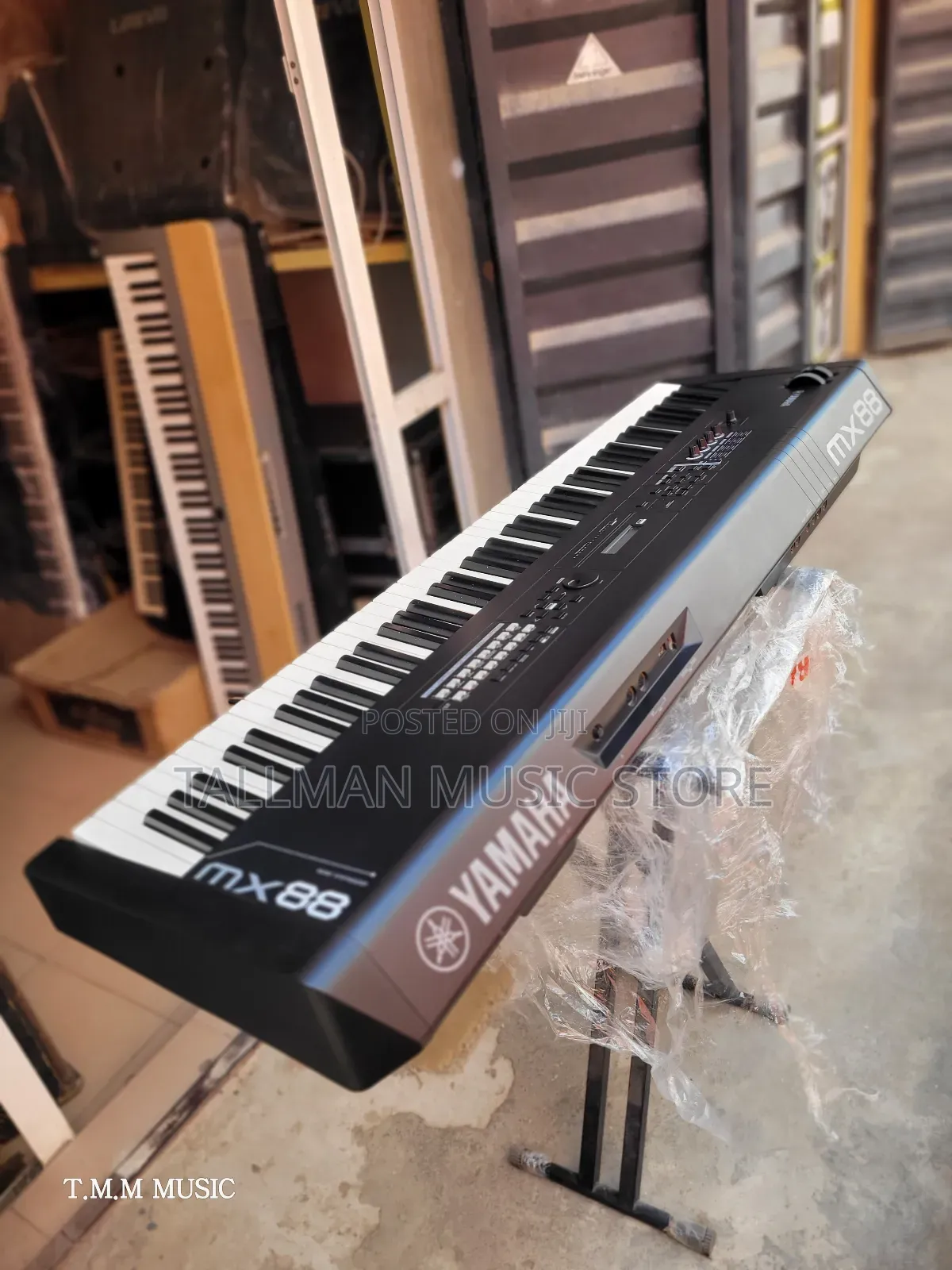 Yamaha Mx88