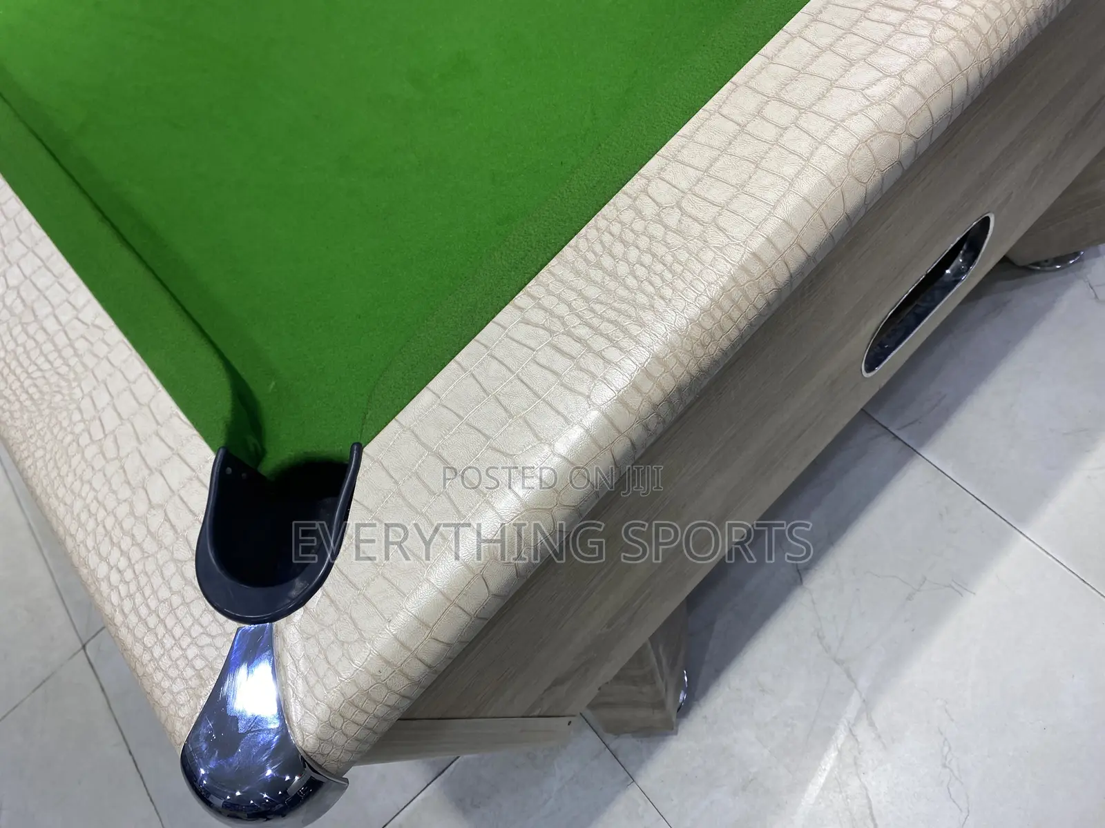 Standard Switch Coin and Marble Snooker Table