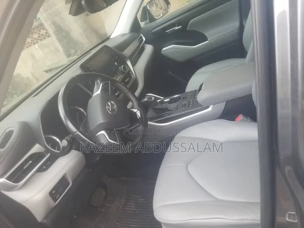 Toyota Highlander 2020 Gray