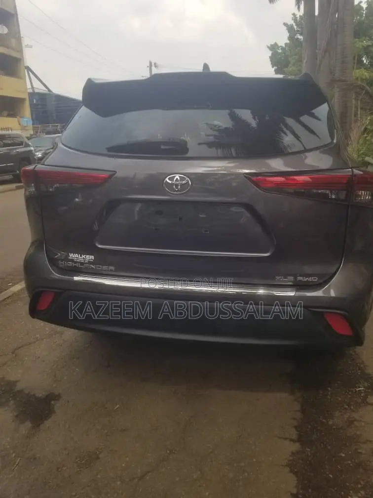 Toyota Highlander 2020 Gray