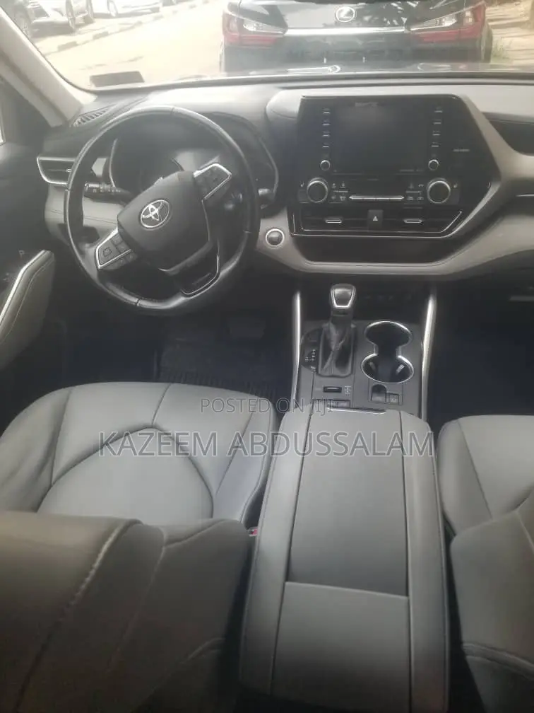 Toyota Highlander 2020 Gray