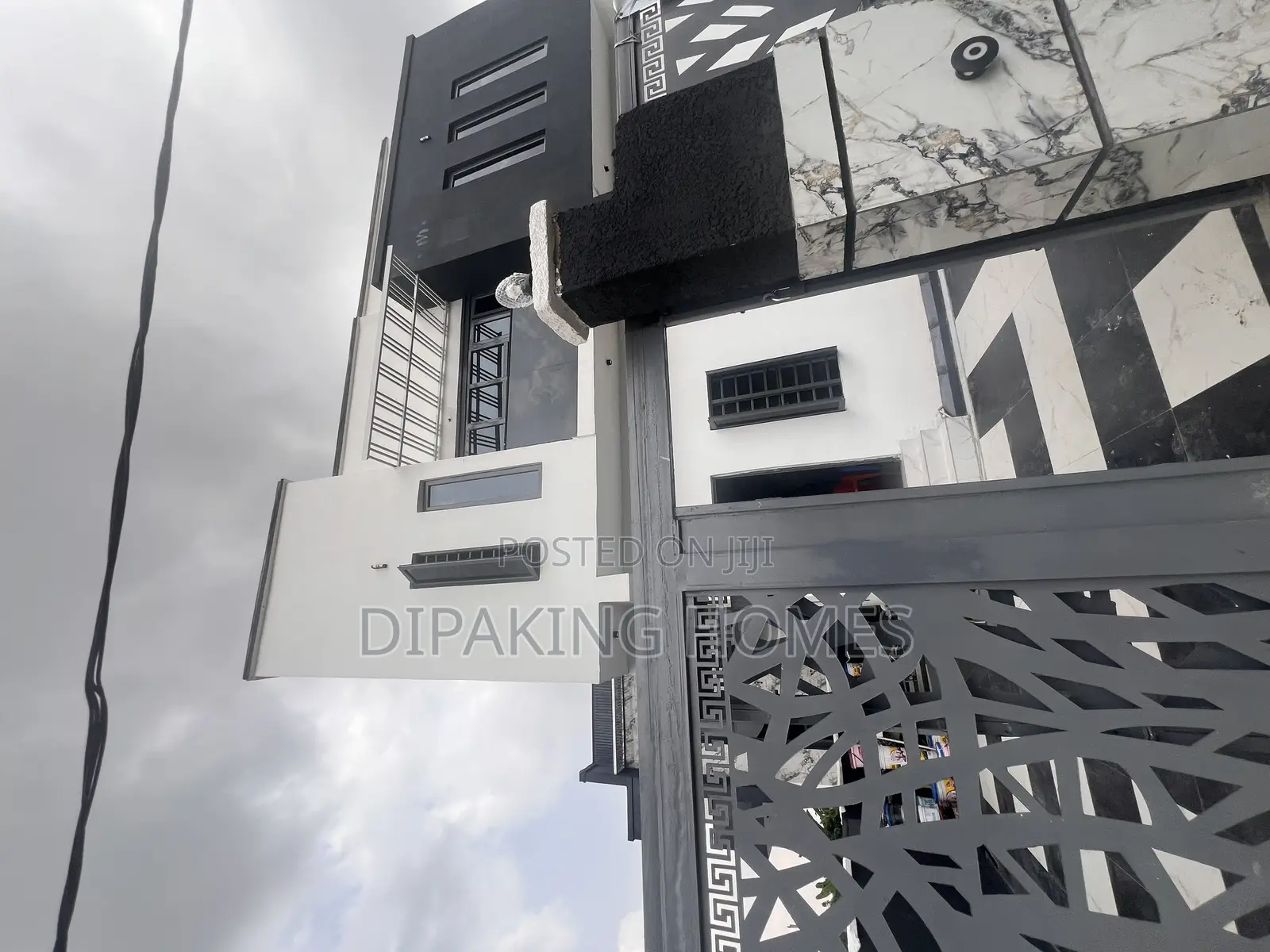 Furnished 4bdrm Duplex in Maryland for sale