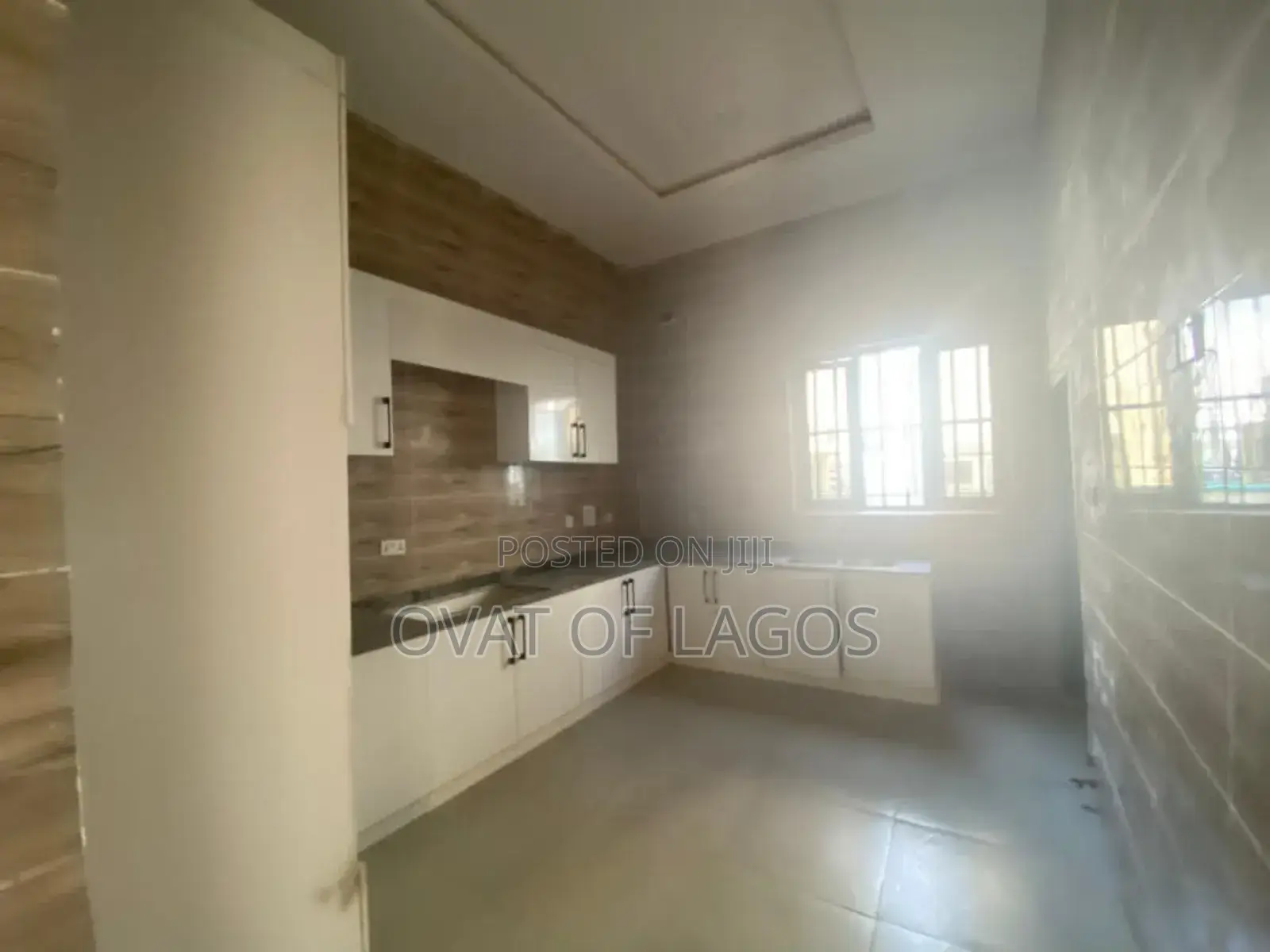 5bdrm Duplex in Harris Drive Vgc, Lekki for rent