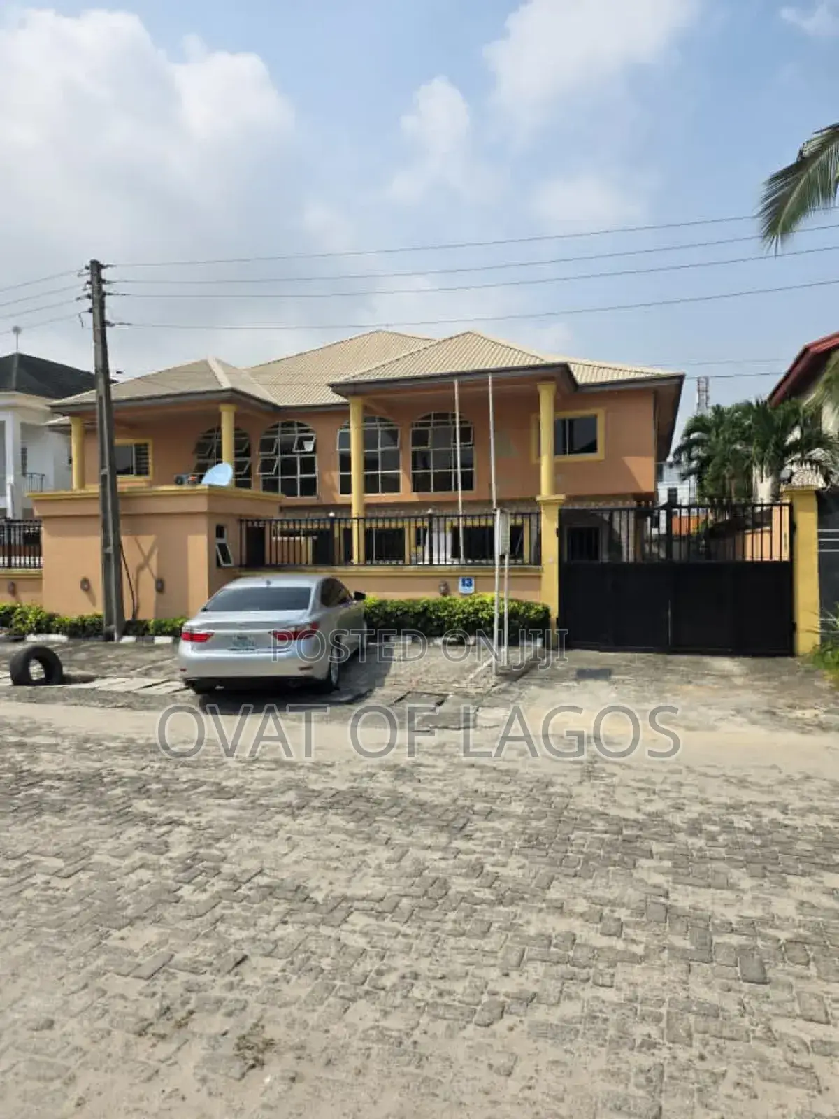 5bdrm Duplex in Lekki Phase 1 for sale