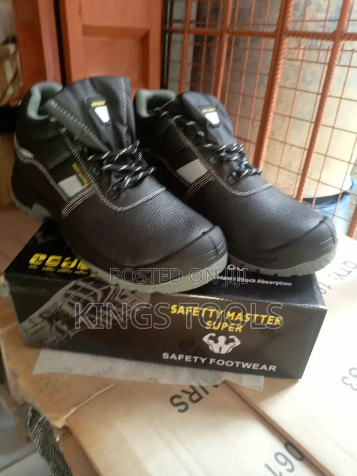 Safety Master Boot