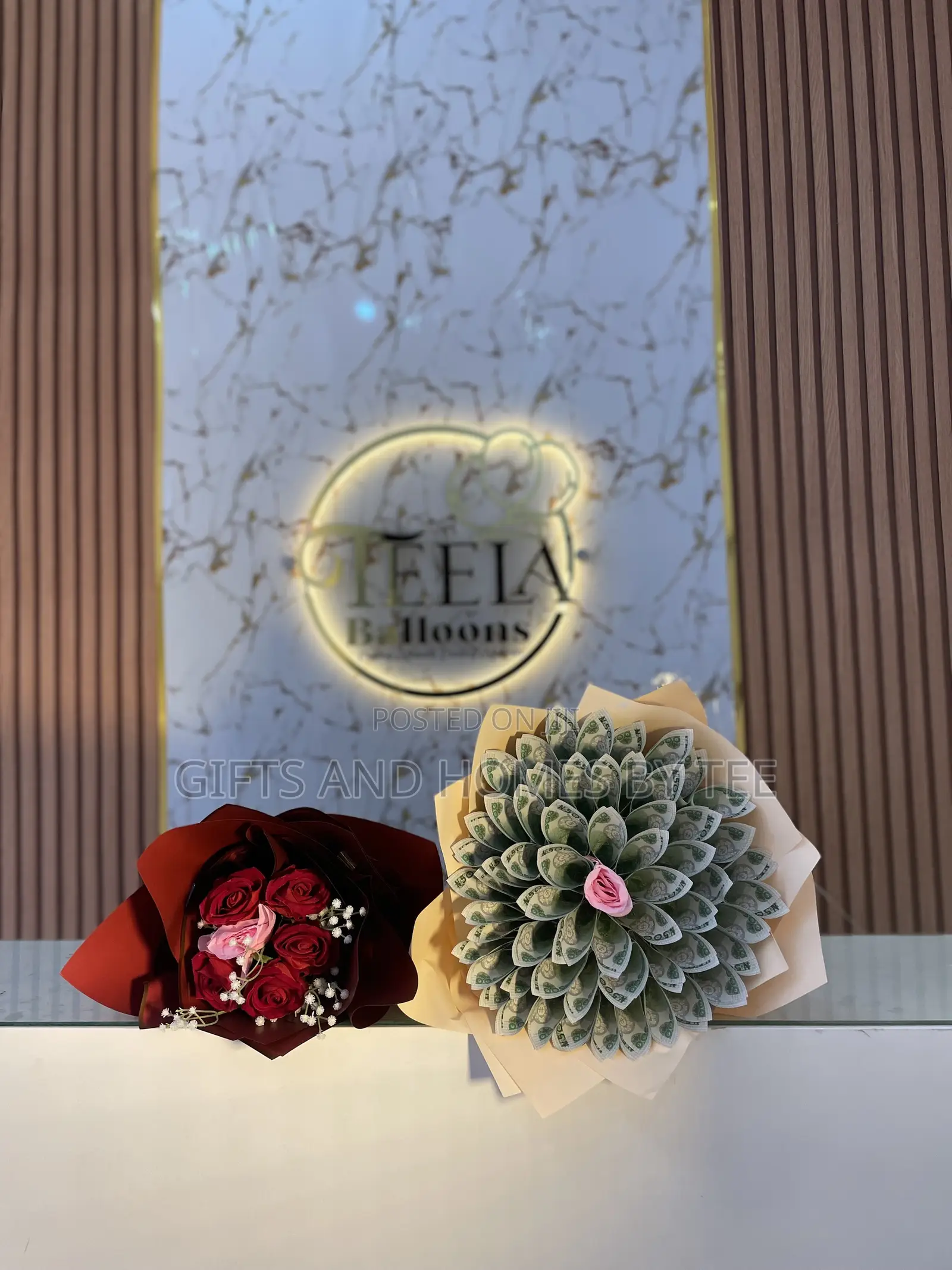 Money and Flower Bouquet Package