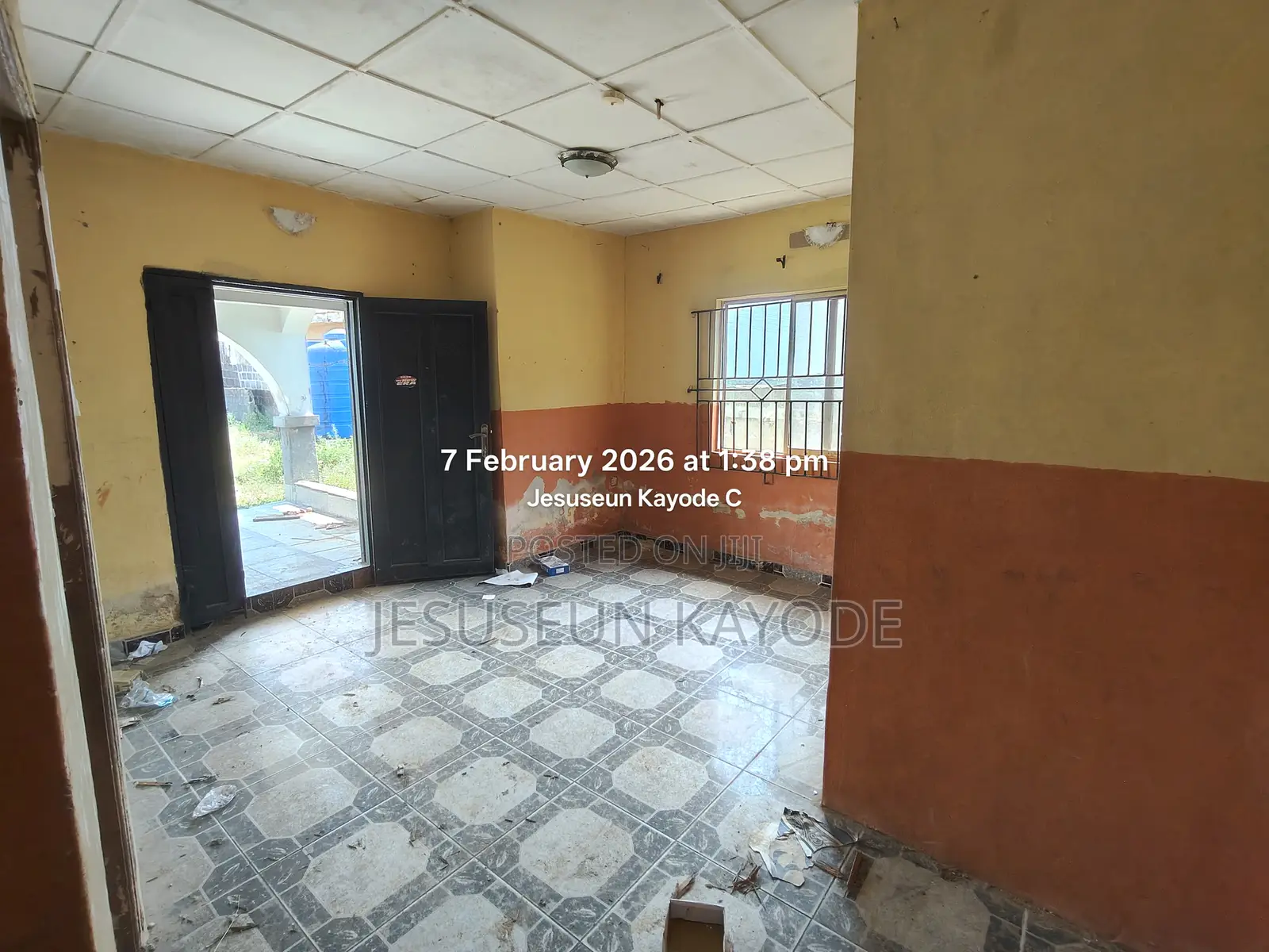 Mini Flat in Oko Oloosha Agric for rent