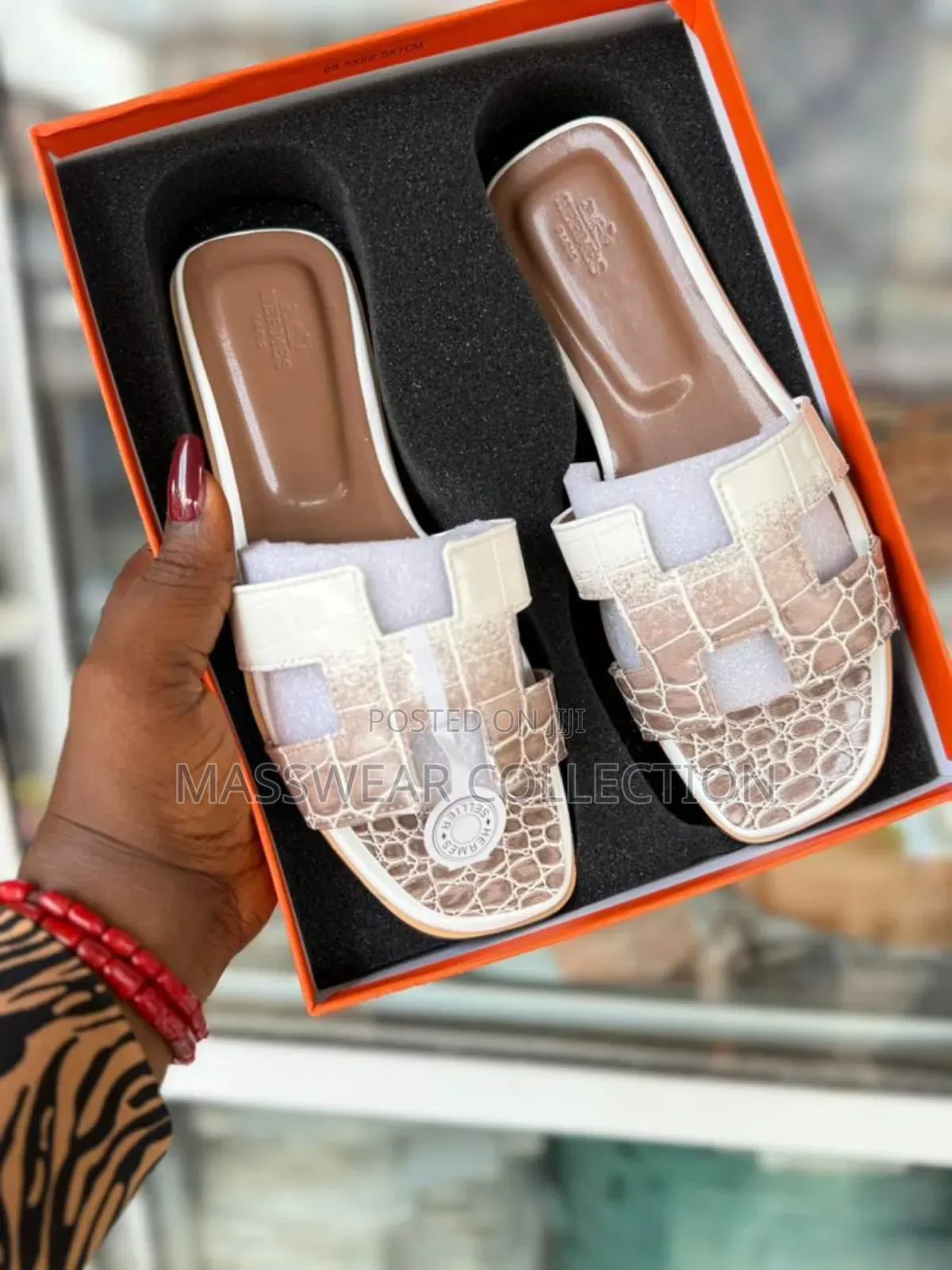 Hermes Female Slippers