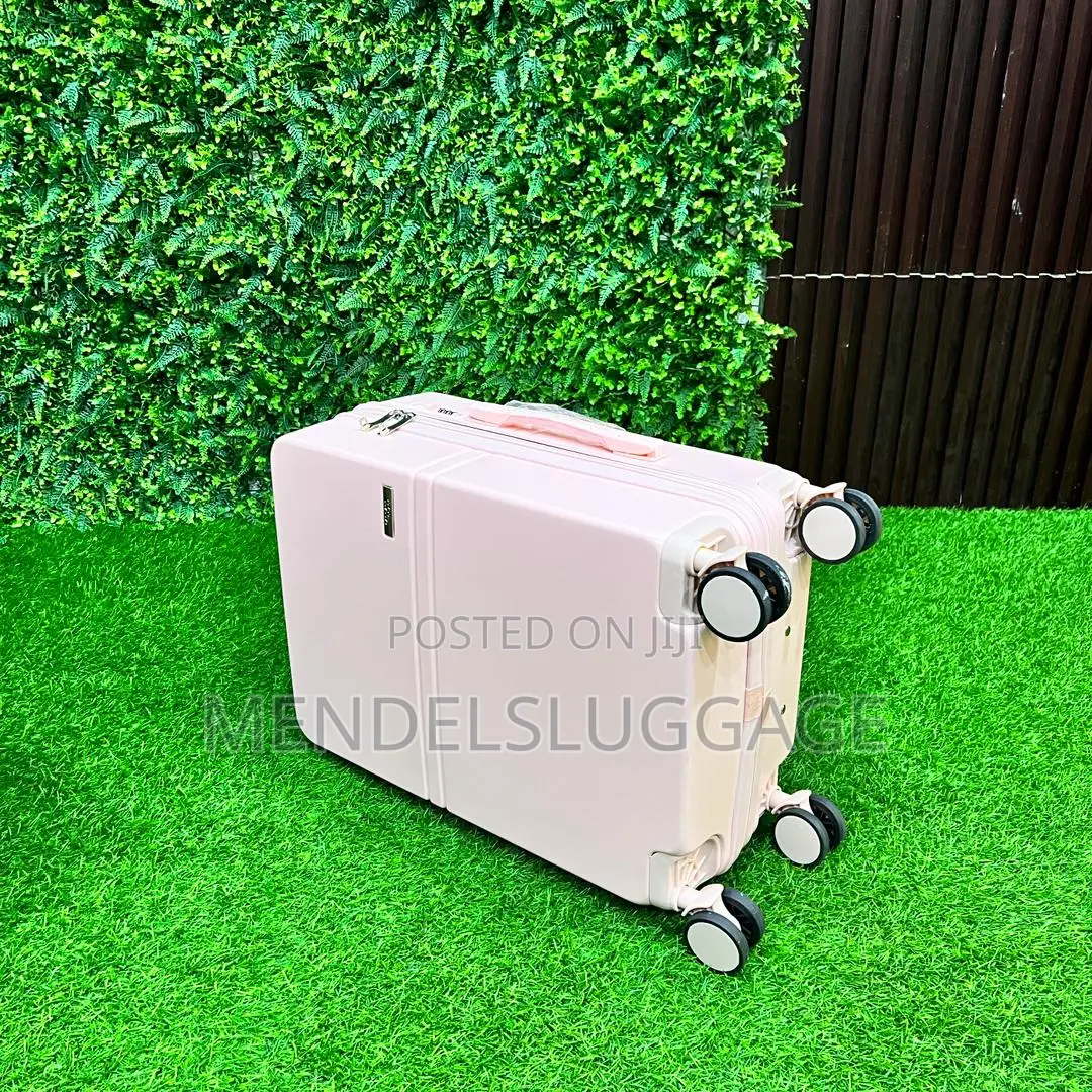 Luxury 4-Piece Hard Case Travel Box Set With Wheels