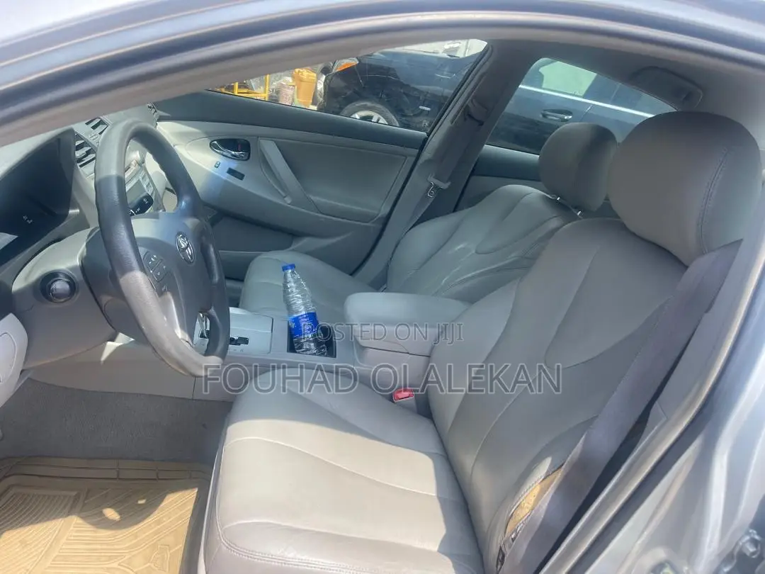 Toyota Camry LE 4dr Sedan (2.4L 4cyl 5A) 2007 Silver