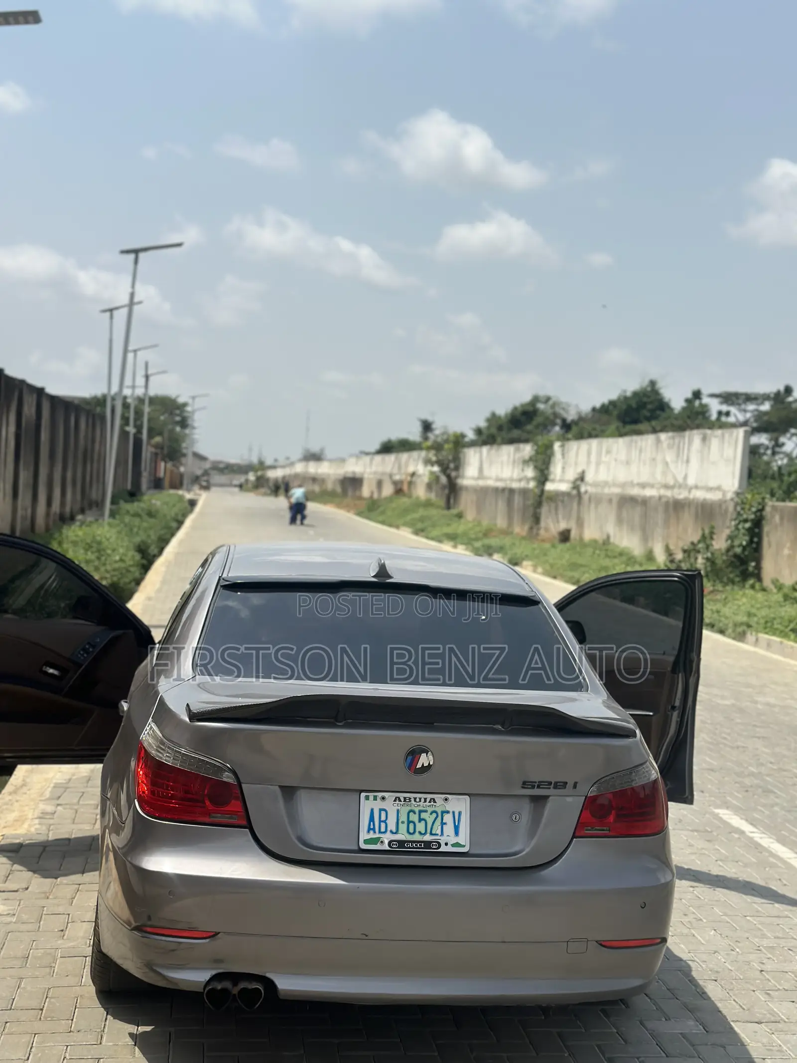 BMW 528i 2006 Gray