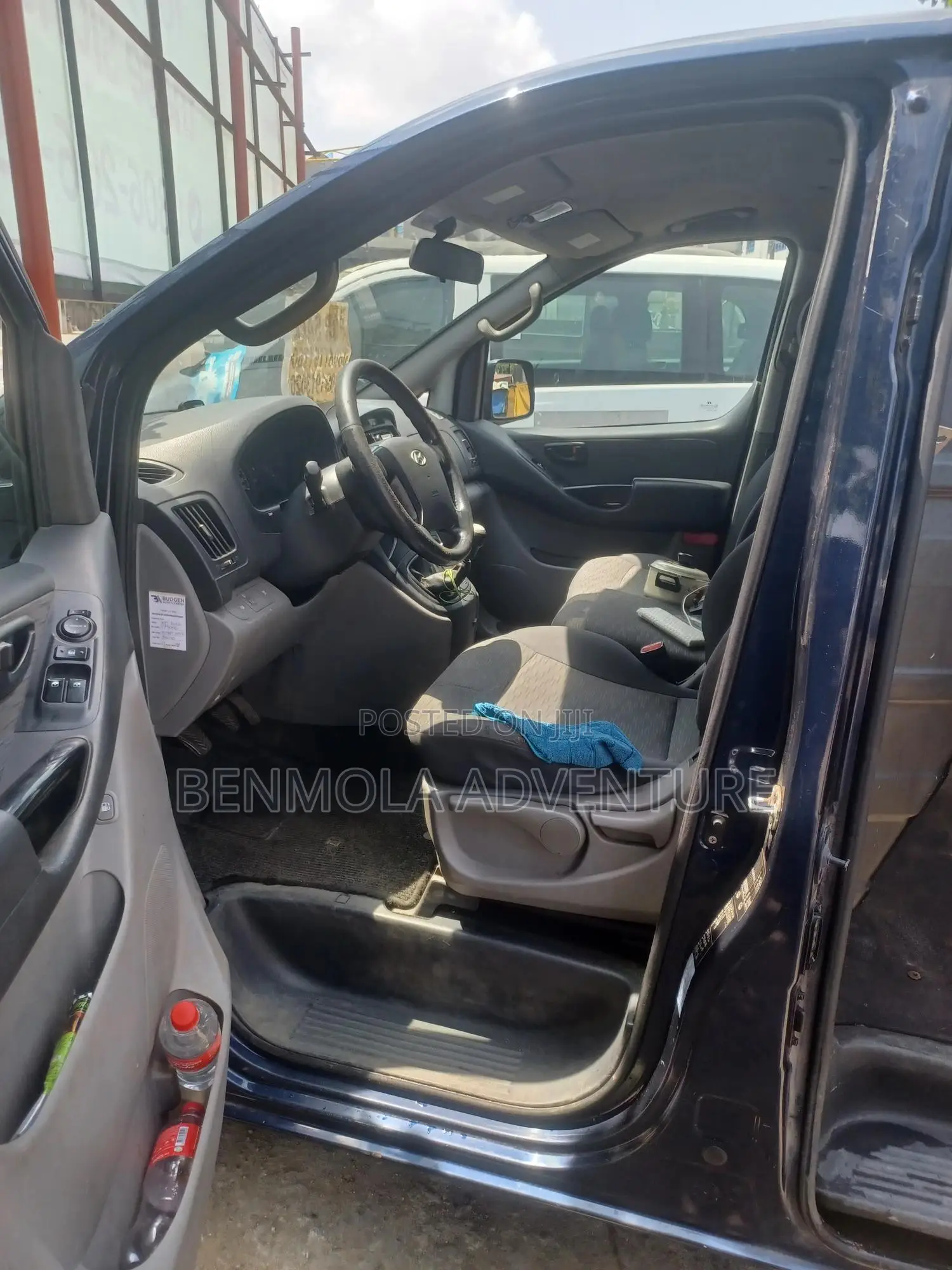 Hyundai H1 2010 Blue