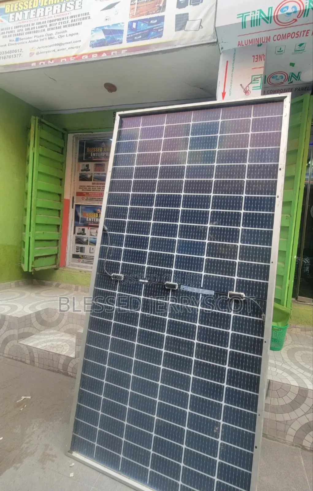 Jinko 650watts Monocrystalline Bi-facial Solar Panels In Stock.