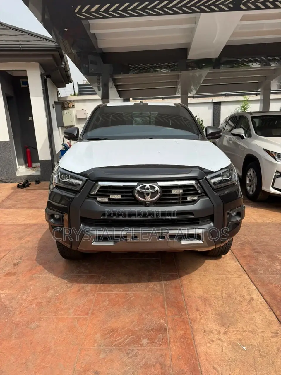 Toyota Hilux 2025 Black