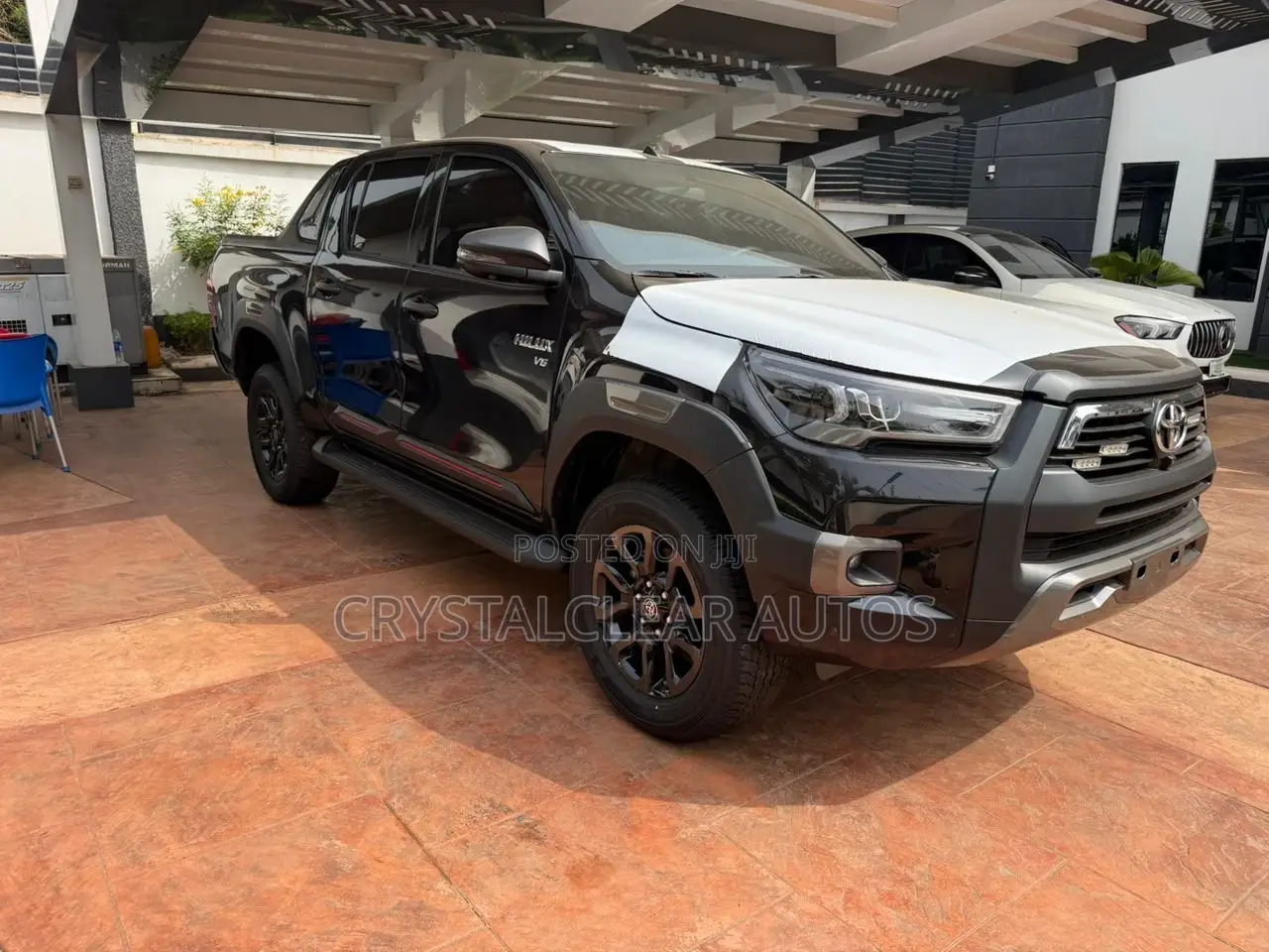 Toyota Hilux 2025 Black