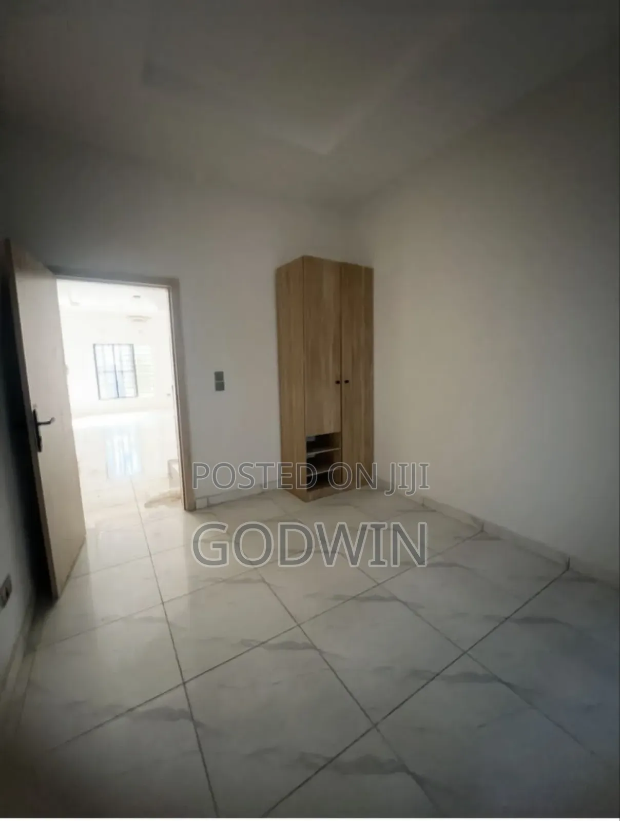 Furnished 2bdrm Apartment in Thomas Estate for sale