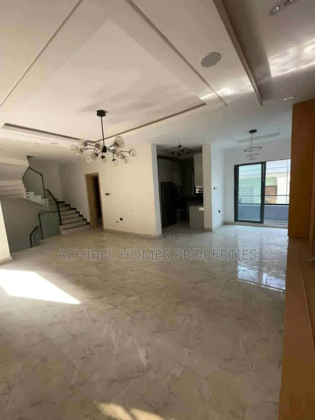 4bdrm House in Lekki Phase 1 for rent